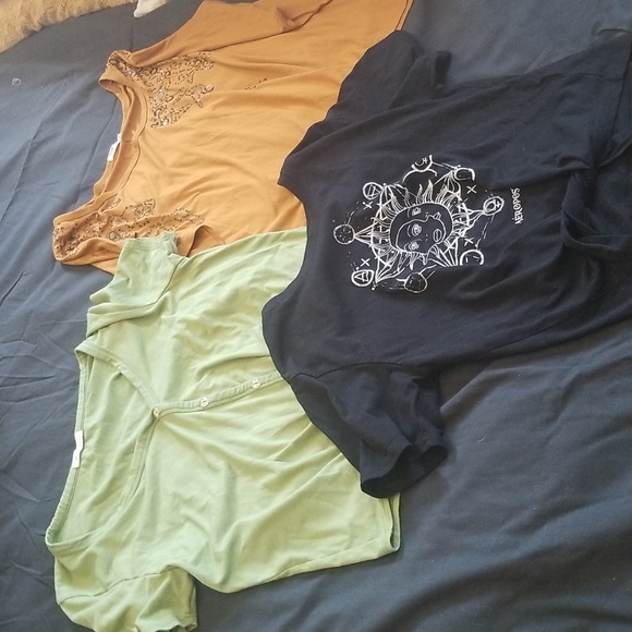 Medium Clothes bundle - Picture 2 of 2